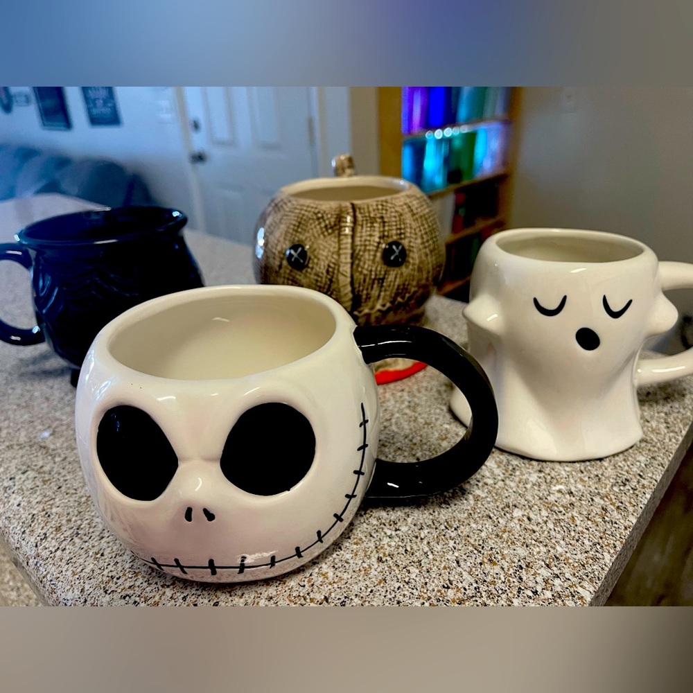 Collection of spooky mugs